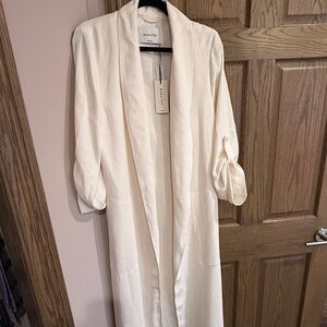 Aritzia Elegant Kahlo Robe Wrap Jacket